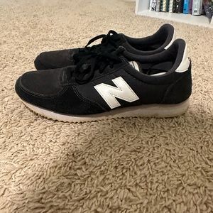 black new balance shoes